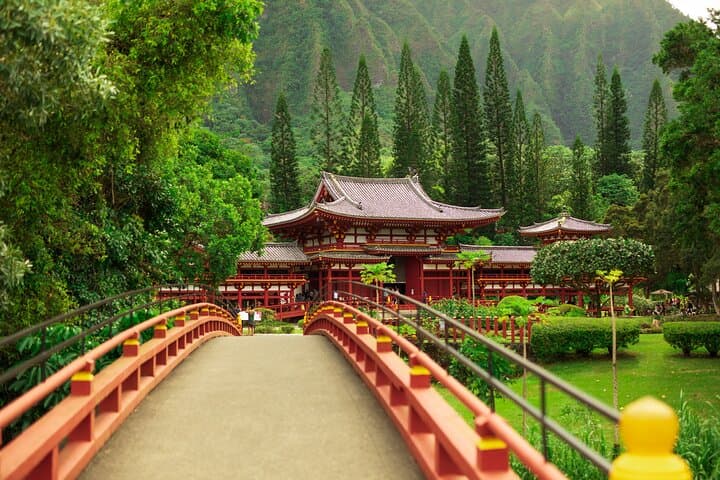 Hidden Gems of Oʻahu with Byodo-In Temple